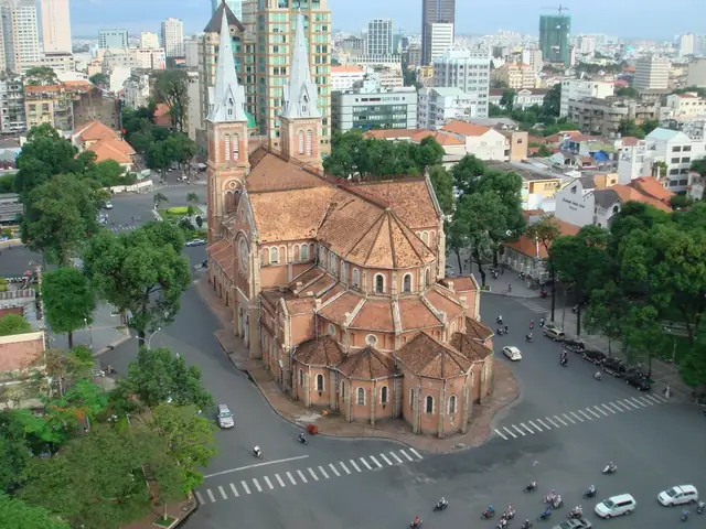 10 Nhà Thờ Đẹp Nhất Việt Nam