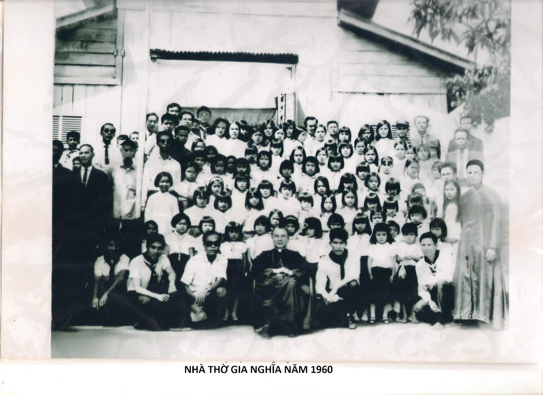 Giao Xu Gia Nghia Hanh Trinh Duc Tin Vung Ben Qua 6a071454e353a