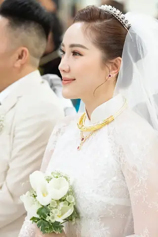 Áo Dài Làm Lễ Nhà Thờ
