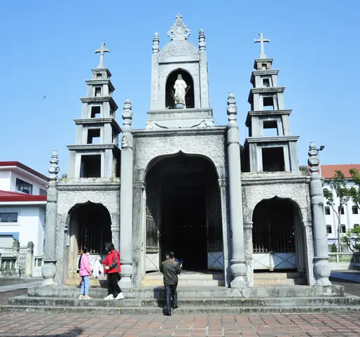 Các Nhà Thờ Ở Ninh Bình