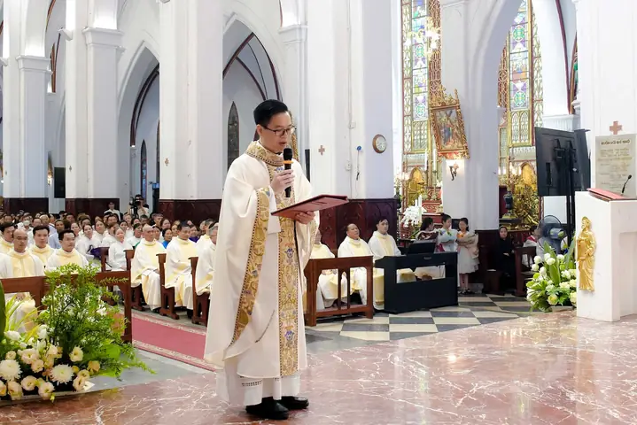 Cha Nhà Thờ