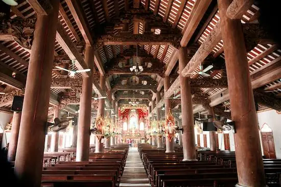 Cháy Nhà Thờ Ở Nam Định