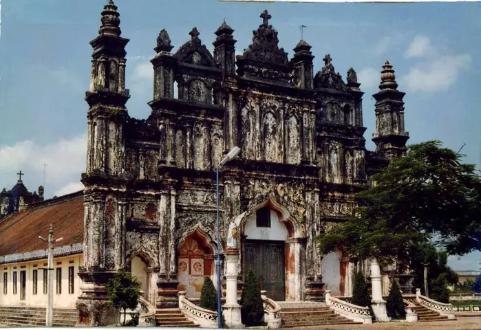Cháy Nhà Thờ Trung Lao