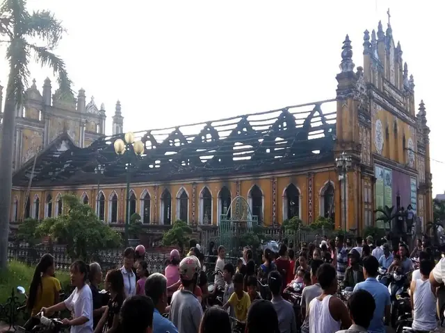 Cháy Nhà Thờ Trung Lao