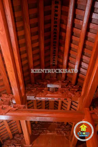 Chữ Trên Nóc Nhà Thờ Chữ Trên Nóc Nhà Thờ