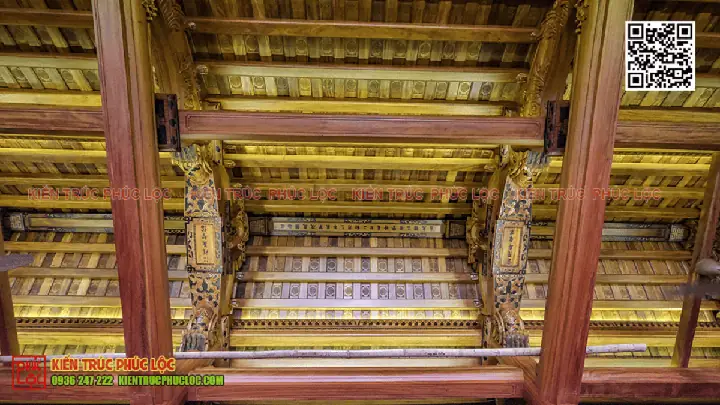 Chữ Trên Nóc Nhà Thờ Chữ Trên Nóc Nhà Thờ