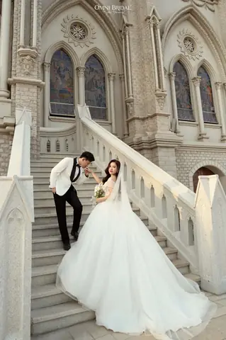 Chụp Ảnh Cưới Ở Nhà Thờ