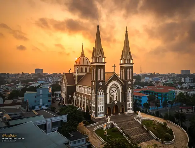 Church Nhà Thờ