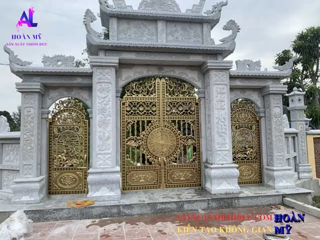 Cổng Nhà Thờ Tộc Cổng Nhà Thờ Tộc