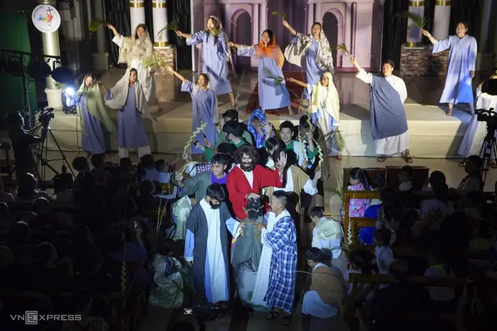 Cuộc Khổ Nạn Của Chúa Giêsu Nazareth Cuộc Khổ Nạn Của Chúa Giêsu Nazareth