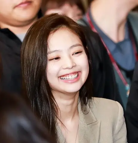 Cười Hở Lợi Trong Tướng Số
