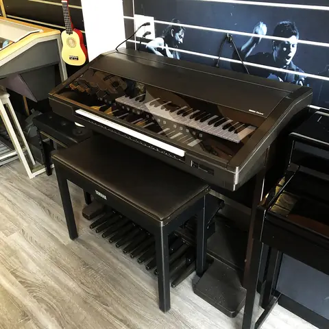 Đàn Electone Nhà Thờ