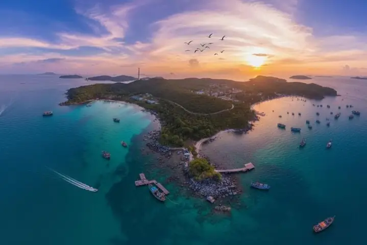 Đảo Nam Du Có Nhà Thờ Không