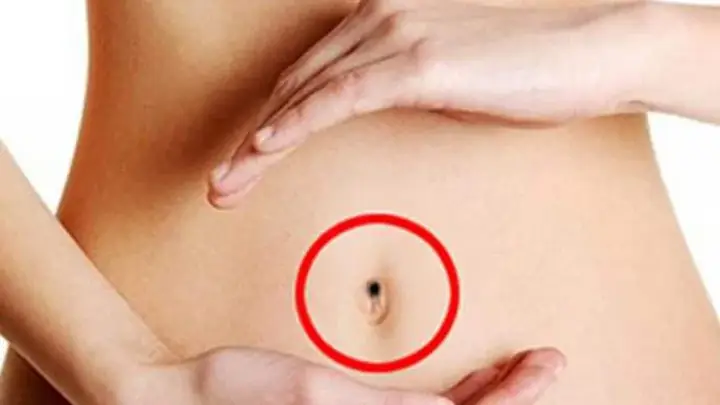 Đoán Biết Tương Lai Sướng Khổ Qua Tướng Rốn