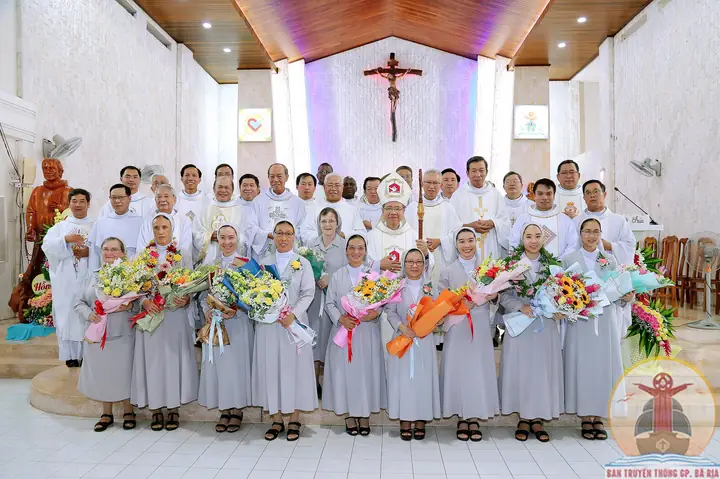 Dòng Nữ Trợ Thế Thánh Tâm Chúa Giêsu Dòng Nữ Trợ Thế Thánh Tâm Chúa Giêsu