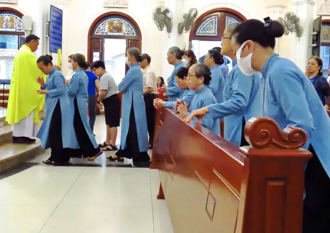 Dòng Tiểu Muội Chúa Giêsu Dòng Tiểu Muội Chúa Giêsu