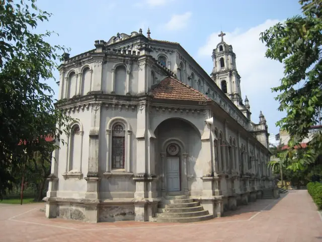 Giờ Lễ Nhà Thờ Phùng Khoang