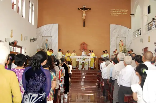 Giờ Lễ Nhà Thờ Thánh Tâm Quận 9