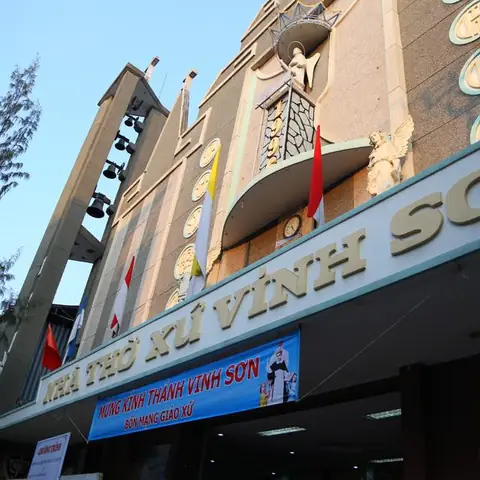 Giờ Lễ Nhà Thờ Vinh Sơn
