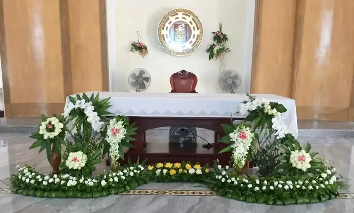 Hình Ảnh Cắm Hoa Nhà Thờ