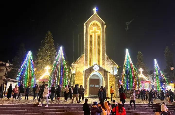 Hình Ảnh Nhà Thờ Đá Sapa