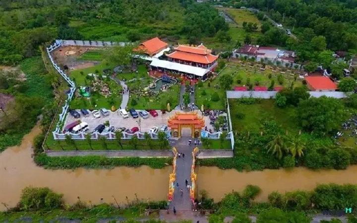 Hoài Linh Xây Nhà Thờ Tổ