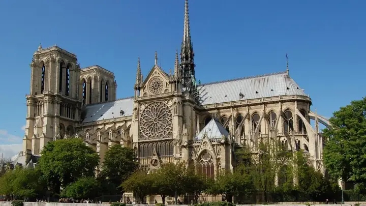 Kiến Trúc Nhà Thờ Đức Bà Paris