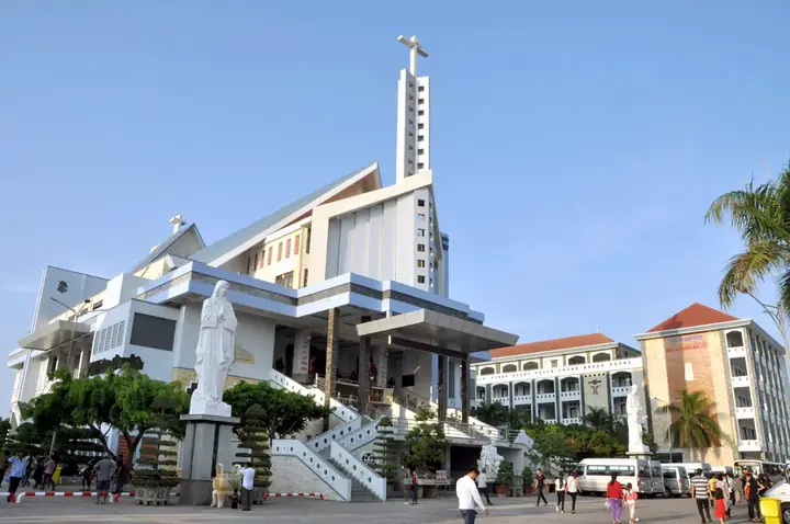 Kinh Nghiệm Đi Nhà Thờ Tắc Sậy