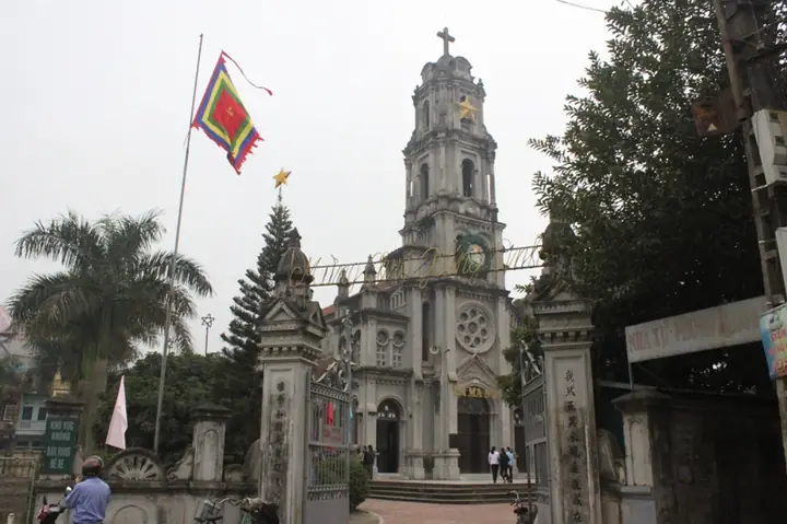 Lịch Lễ Nhà Thờ Phùng Khoang