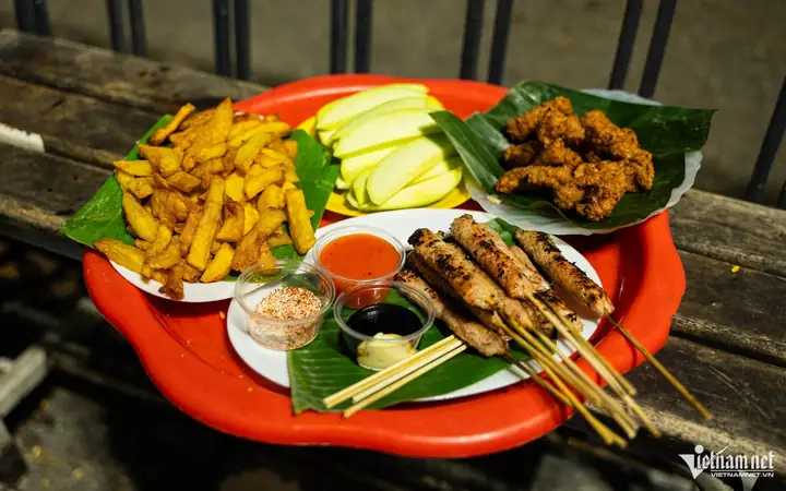 Nem Chua Rán Nhà Thờ Lớn