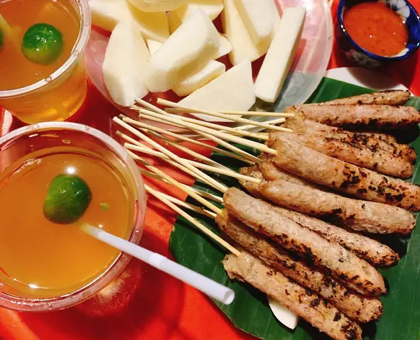 Nem Chua Rán Nhà Thờ Lớn