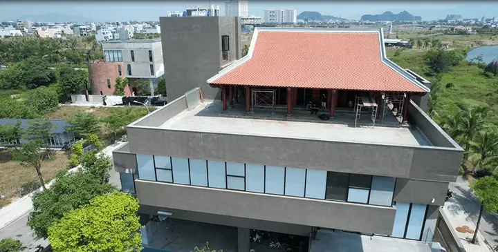 Nhà Ở Kết Hợp Nhà Thờ