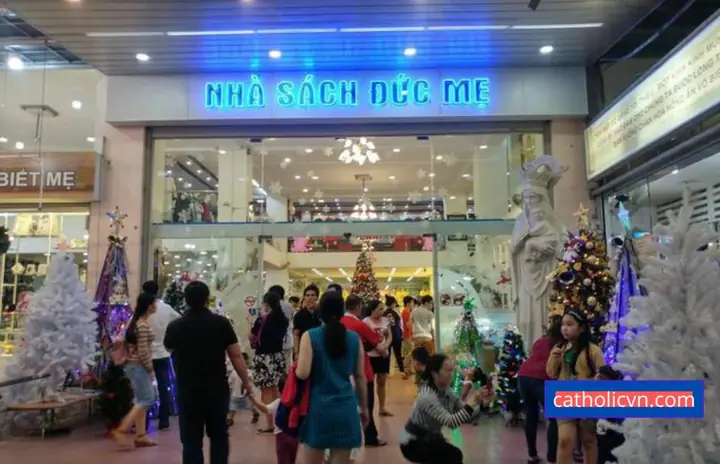 Nhà Sách Nhà Thờ Kỳ Đồng Nhà Sách Nhà Thờ Kỳ Đồng