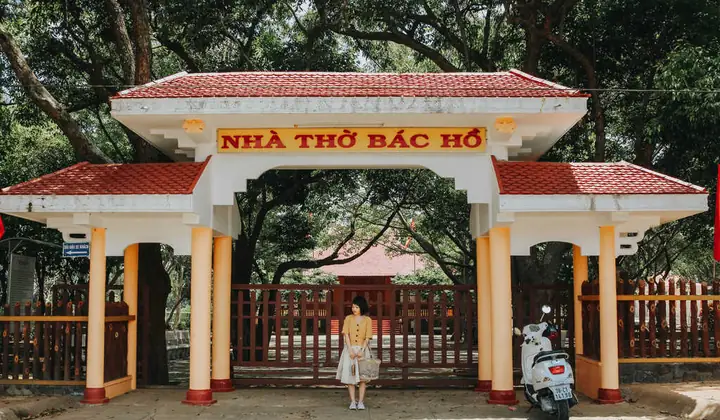 Nhà Thờ Bác Hồ Nhà Thờ Bác Hồ