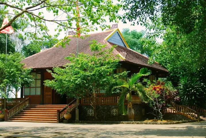 Nhà Thờ Bác Hồ Nhà Thờ Bác Hồ