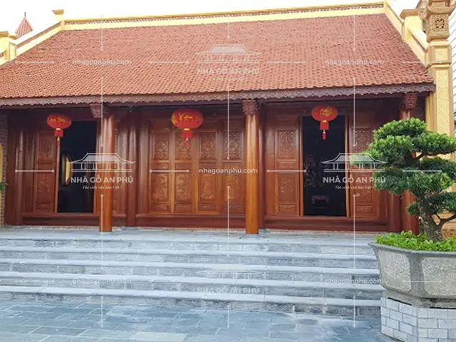 Nhà Thờ Bằng Gỗ