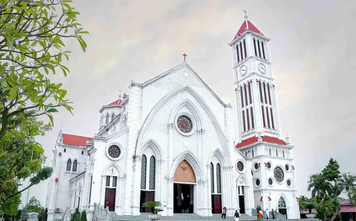 Nhà Thờ Bằng Sở