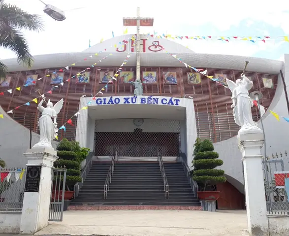 Nhà Thờ Bến Cát