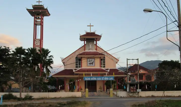 Nhà Thờ Bình Cang Nha Trang Nhà Thờ Bình Cang Nha Trang