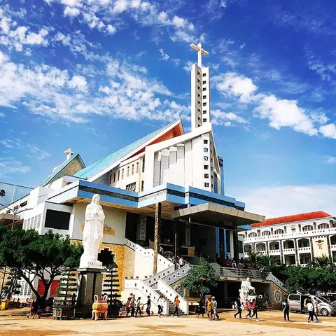 Nhà Thờ Cha Trương Bửu Diệp