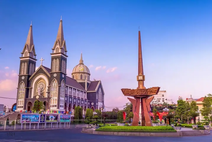 Nhà Thờ Chánh Tòa Phú Cường Bình Dương