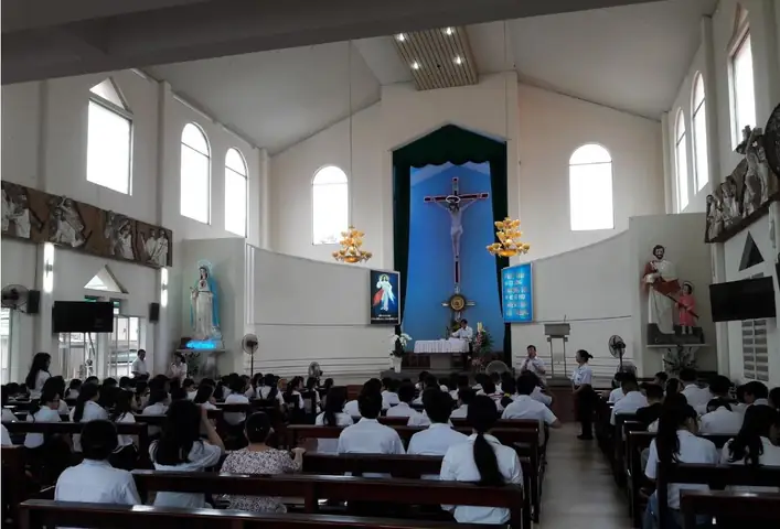 Nhà Thờ Chính Lộ Nhà Thờ Chính Lộ
