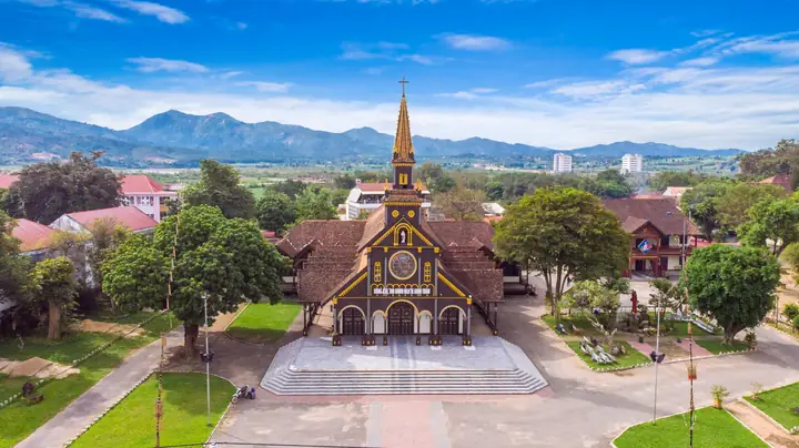 Nhà Thờ Chính Tòa Kon Tum