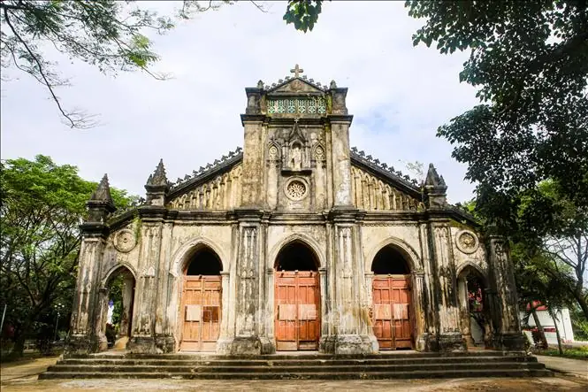 Nhà Thờ Cổ