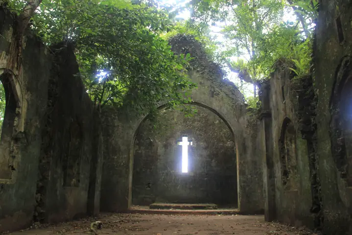 Nhà Thờ Cổ Ba Vì Nhà Thờ Cổ Ba Vì