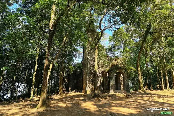 Nhà Thờ Cổ Ba Vì Nhà Thờ Cổ Ba Vì