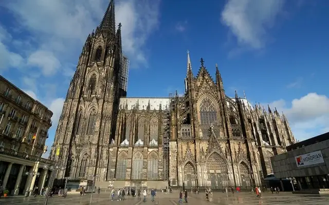Nhà Thờ Cologne