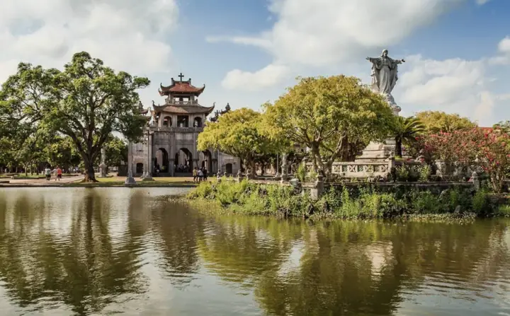 Nhà Thờ Đá Phát Diệm Kim Sơn Ninh Bình