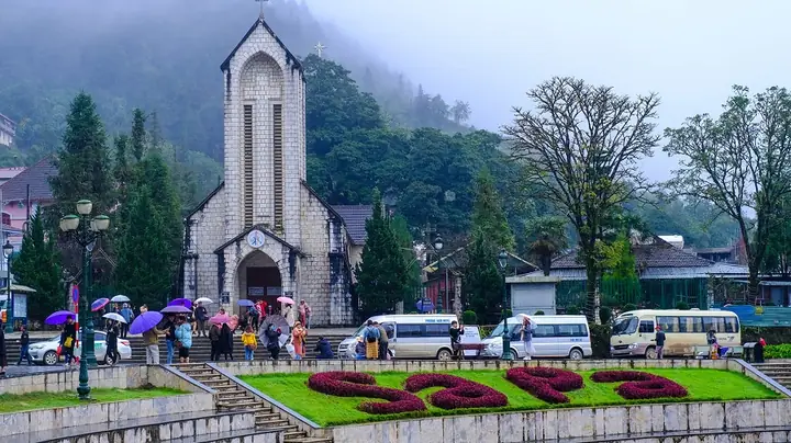 Nhà Thờ Đá Sa Pa