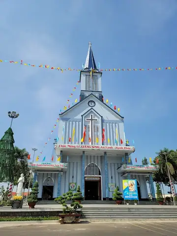 Nhà Thờ Dốc Mơ